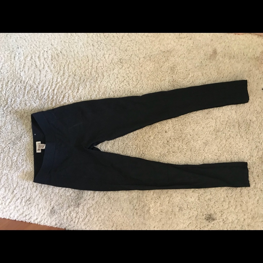 LEGGINGS